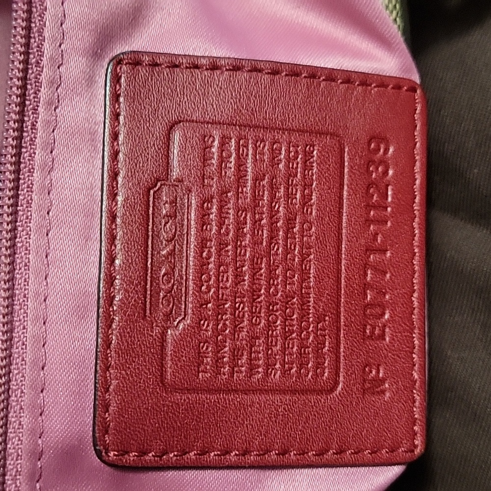 Coach Signature Gallery Tote with Matching Wallet - Picture 7 of 14